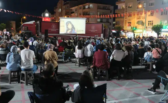 Sivas’a Gezen Sinema Müjdesi: Çocuklar Açık Hava Sinemasıyla Buluşacak