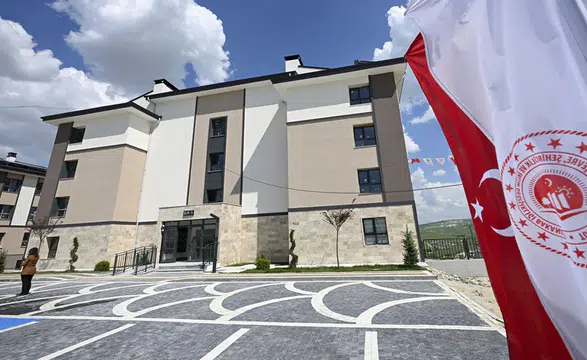 TOKİ'nin 64 ildeki konut kampanyası! Satışlar başlıyor şartlar belli oldu en fazla konut...