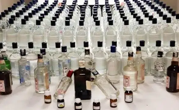 Alkollü içki firmalarına yeni kısıtlamalar: Tabelalardan kalkıyor