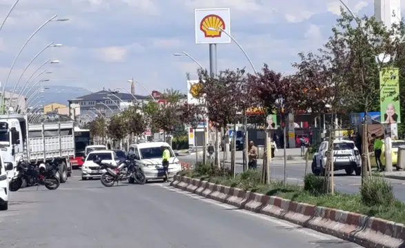 Ağrı’da Şüpheli Çanta Paniği! Fünyeyle Patlatıldı