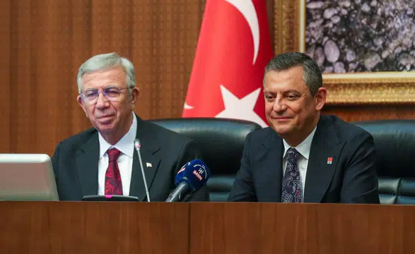 CHP kulislerini karıştıran Yavaş çıkışı! Özgür Özel bir ay bekleyin dedi