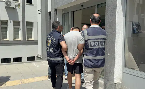 Havalimanında Film Gibi Operasyon! Tam Uçağa Binip İstanbul’a Kaçacaklardı Ki...