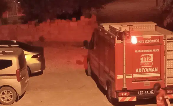 Adıyaman'da Motora Sıkışan Kedi İçin İtfaiye Seferber Oldu!