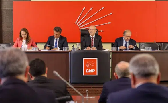 Kulislerde konuşulan iddia: Kılıçdaroğlu yönetimi tutuklu 7 belediye başkanını ihraç edecek
