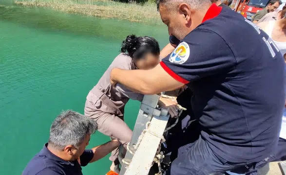 Köprüden Nehre Düşen Kadın İçin Seferber Oldular