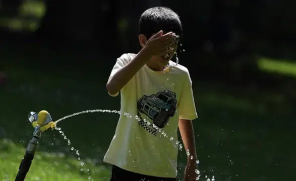 Türkiye'de Sıcak Hava Etkisini Artırıyor: Bazı Bölgelerde Termometreler 40 Dereceye Yaklaşacak
