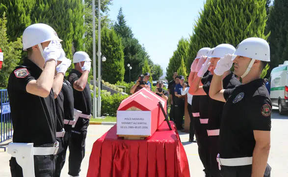 Emniyete Alev Gibi Düştü! Görevi Başında Aniden Yıkıldı: Kurtarılamadı