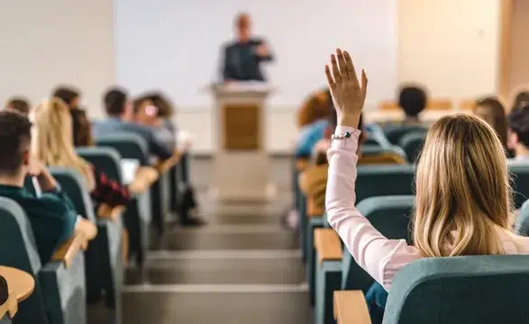 Üniversitelilere öğrenci affı düzenlemesi komisyondan geçti