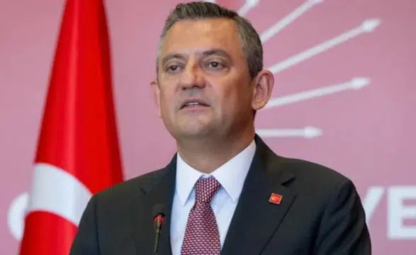 Özgür Özel, tutuklu Deniz Göktaş'ı cezaevinde ziyaret etti