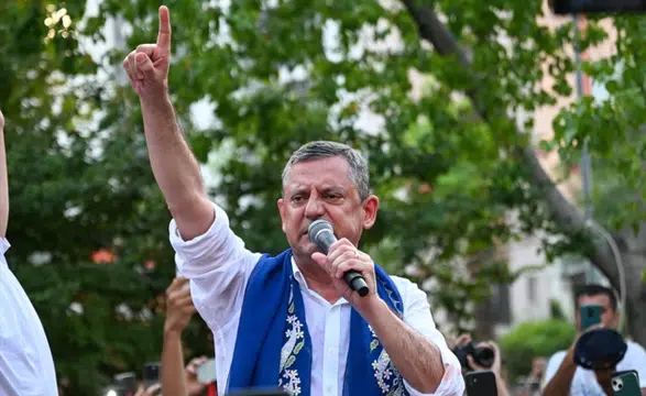 Özgür Özel için kritik viraj! 24 yıl sonra bir ilk yaşanacak işte o tarih