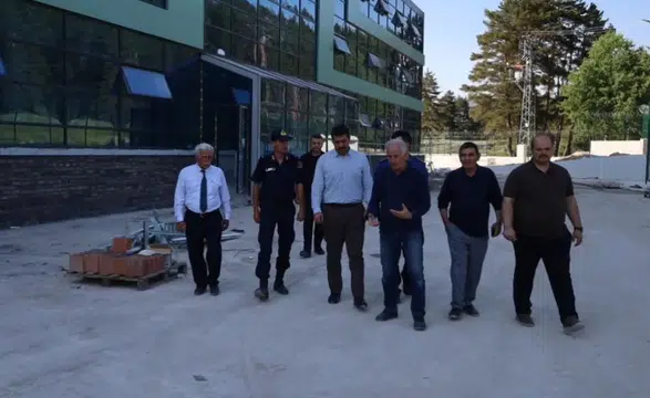 Kaymakam Yıldız, Ortaköy'deki Su Dolum Fabrikası İnşaatını İnceledi