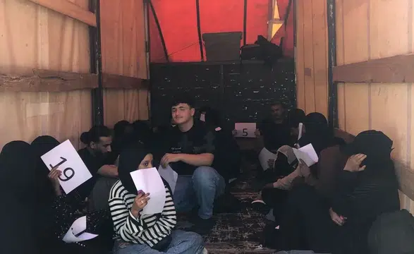 Edirne'de Gece Yarısı Kamyonet Durduruldu! Kasasından Çıkanlar Şok Etti...