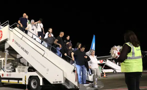 AJet’in Sivas-Köln Direkt Uçuşları Başladı! İlk Sefer Coşkuyla Karşılandı!