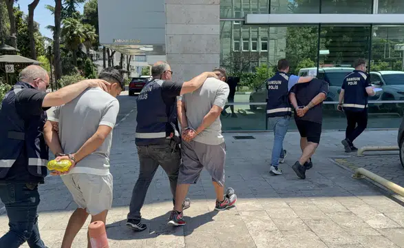 Samsun'da Mahalle Karıştı! Silahlar Çekildi, Çok Sayıda Yaralı Var