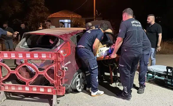 Antalya'da Gece Yarısı Dehşeti! Takla Atan Araçtan Can Pazarı Çıktı...