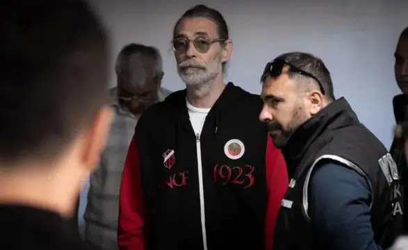 Etimesgut Belediye Başkanı Erdal Beşikçioğlu tutuklandı