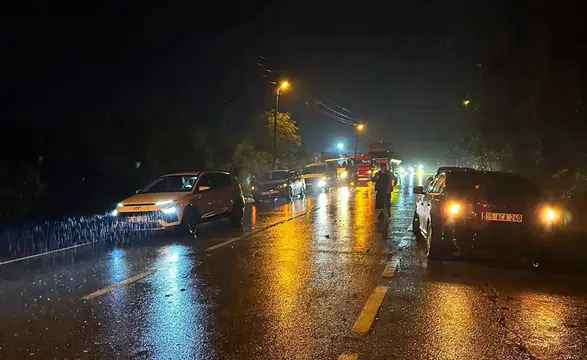 Doğa Engel Oldu: Tirebolu-Torul Yolunda Ulaşım Kesildi