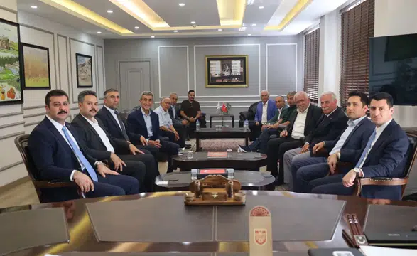 Koyulhisar Kaymakamı Yunus Emre Yıldız'a Hayırlı Olsun Ziyaretleri Sürüyor