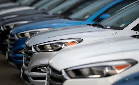 Akaryakıt derdine son! İşte en az yakan otomobiller