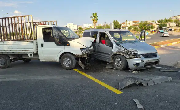 Adıyaman’da Akıllı Kavşakta Kaza: Araçlar Çarpıştı, 1 Yaralı!