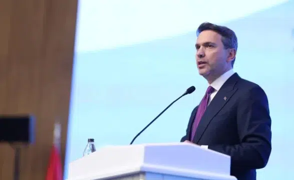 Alparslan Bayraktar, AK Parti’nin 25. kuruluş yıl dönümünü kutladı