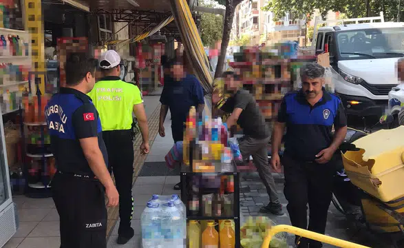 Zabıta ve Polisten Ortak Operasyon: İşgal Unsurları Tek Tek Toplandı