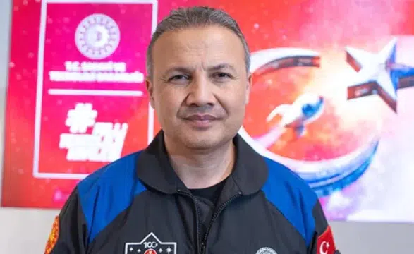 Türkiye'nin ilk astronotu Tuğgeneral Alper Gezeravcı üs komutanlığına atandı