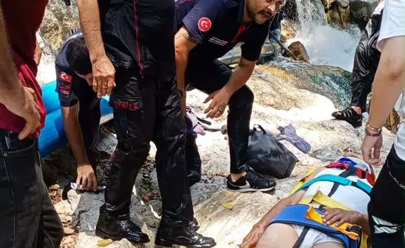Köyüne Su Getirmek İsterken Kayalıklardan Yuvarlandı! Sarp Arazide Can Pazarı