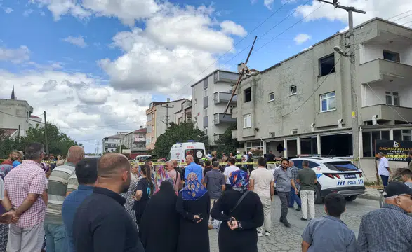 İnşaat Asansöründeki Malzeme Elektrik Tellerine Temas Etti: 1 Ölü