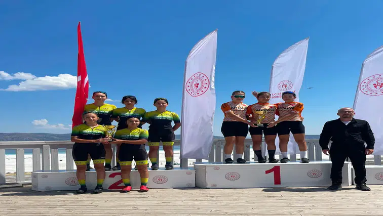 Sivaslı Bisikletçiler Türkiye İkincisi Oldu