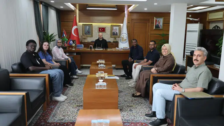 Sivas Belediyesi’nde Stajlarını Tamamlayan Uluslararası Öğrencilere Sertifika