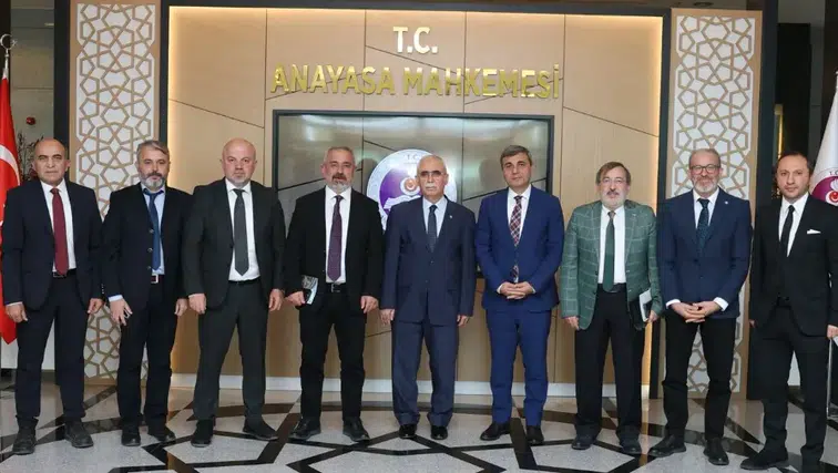 AYM Başkanı Kadir Özkaya'dan çarpıcı açıklamalar: AYM kanuna uygunluk değil anayasal denetim yapmaktadır