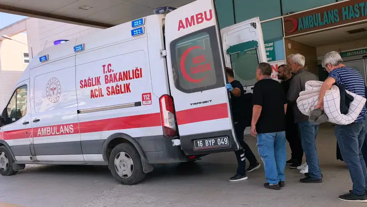 Sabah saatlerinde uyandılar, odaları dumanla dolmuştu!