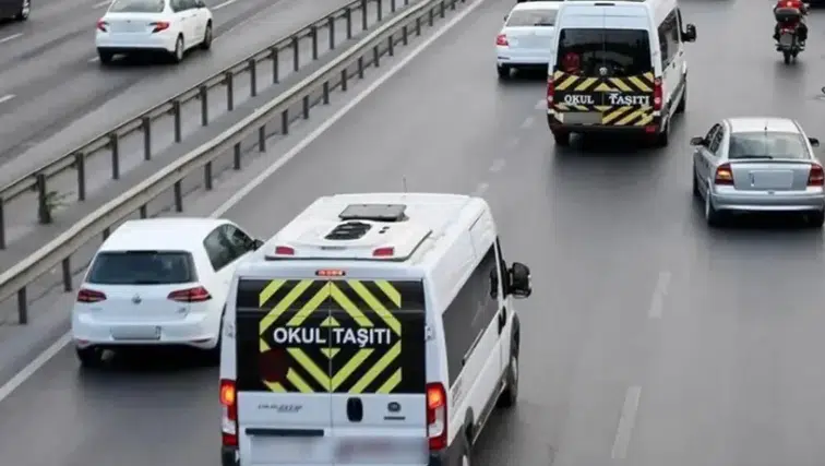 Okul Servis Ücretlerinde Yeni Dönem: Üç Büyükşehirde Zam Oranları Belli Oldu