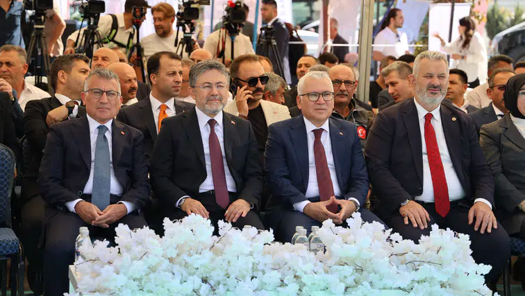 Sivas Tarımda Rekora Koşuyor: Zirai Gelirde 12 Milyarlık Dev Artış Sağlandı