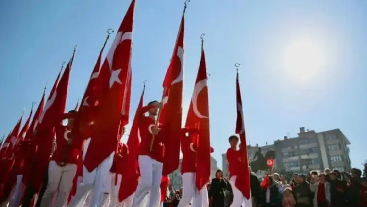 28-29 Ekim resmi tatil mi? 29 Ekim 2026 hangi güne denk geliyor, okullar tatil olacak mı?
