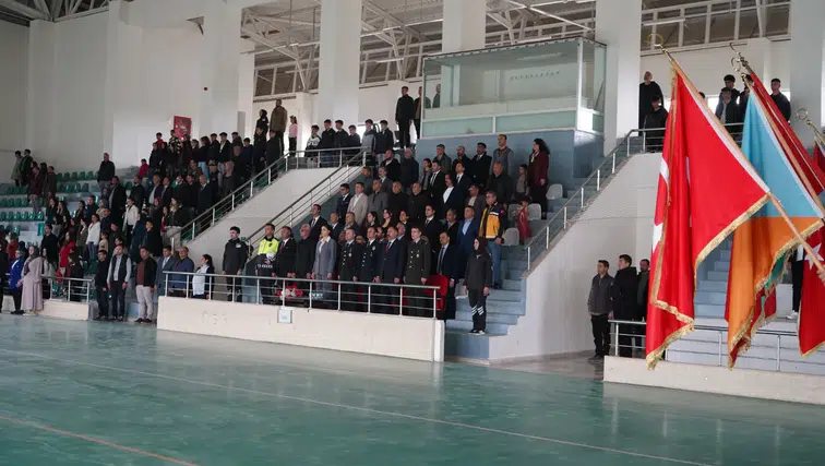 Kangal’da 19 Mayıs Coşkusu Kapalı Spor Salonu’nu Doldurdu