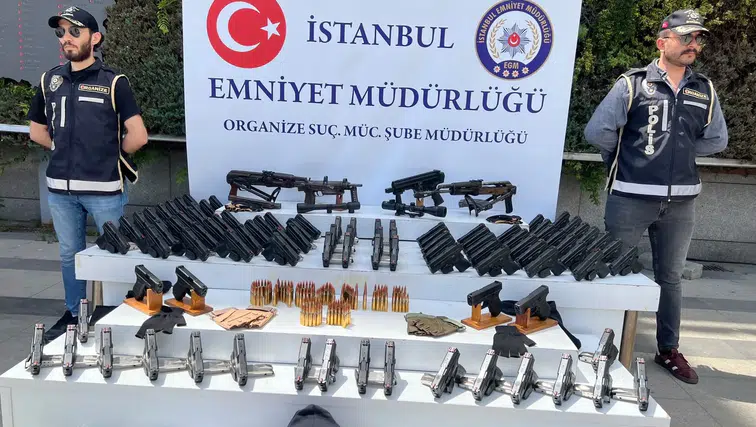 Motosikletli Çetelere Şafak Baskını! 123 Kişi Tutuklandı, Cephanelik Çıktı