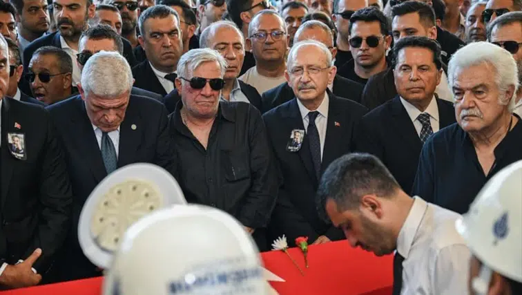 Kadir İnanır'ın Cenaze Töreninde Kılıçdaroğlu'na Tepki