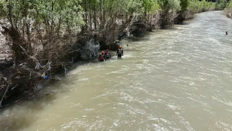 Koyulhisar’da Kelkit Çayı’nda Kayıp Kız İçin 24 Gündür Süren Arama Çalışmaları Devam Ediyor