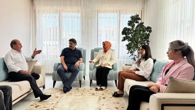 Hakan Aksu’dan Rukiye Toy ve Tuğba Genç’e Başsağlığı Ziyareti