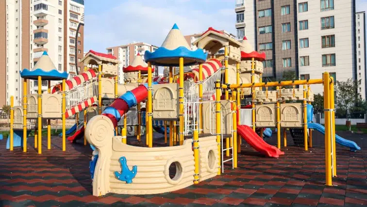 Parklardaki gizli tehlike ortaya çıktı, anneler uyarıldı: Temas ettirmeyin