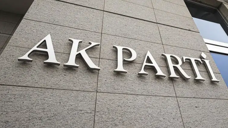 AK Parti'de 4 il başkanı değişti