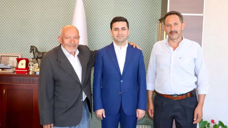 AKINCI KÖYÜ MUHTARI VE KIBRIS GAZİSİNDEN KAYMAKAM YILDIZ’A ANLAMLI ZİYARET