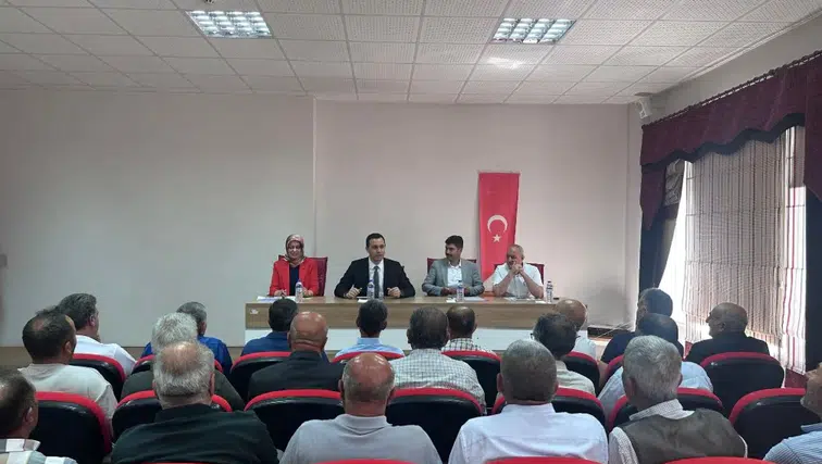 Ulaş'ta Muhtarlarla İstişare Toplantısı Düzenlendi