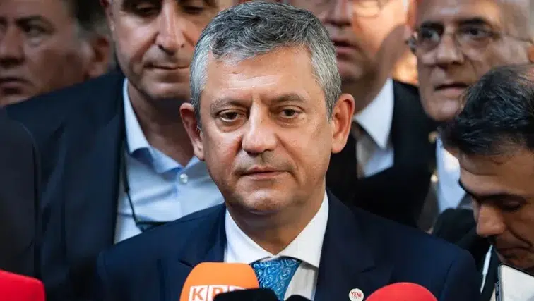 Yeni Parti'nin adayı Ekrem İmamoğlu mu? Özgür Özel'den dikkat çeken açıklama