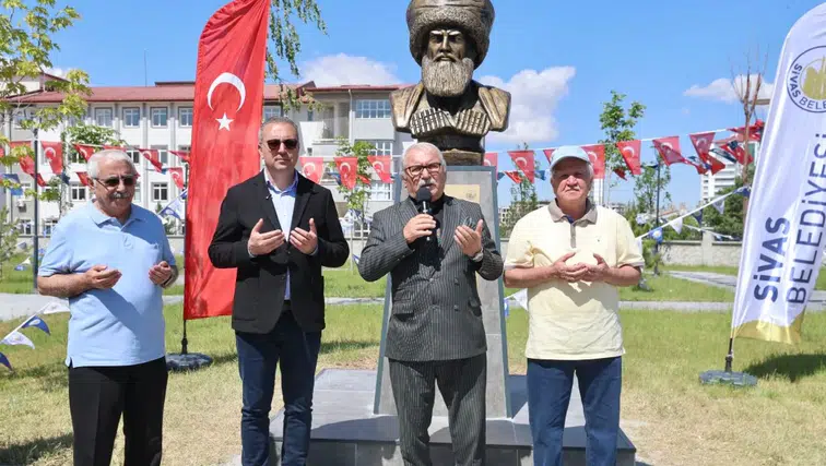 Sivas'ta Kuzey Kafkasya Kültür ve Sanat Festivali Şeyh Şamil Büstü Açılışıyla Başladı