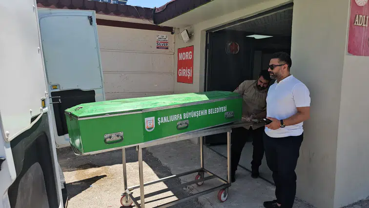 Şanlıurfa'da Boş Arazide Korkunç Keşif! Battaniyeyi Açan Ekipler...