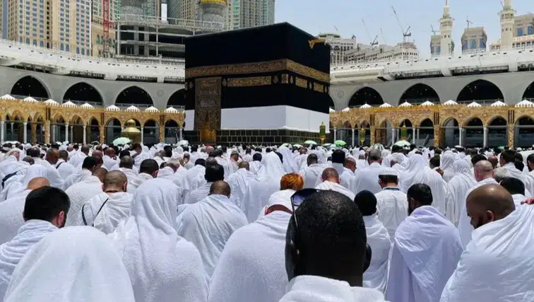 Diyanet'ten hacı adaylarına "pasaport geçerlilik süresi" uyarısı