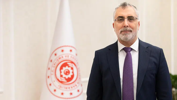 Milyonlarca Emekli Dikkat! Bakan Işıkhan Canlı Yayında Tarih ve Saat Verdi